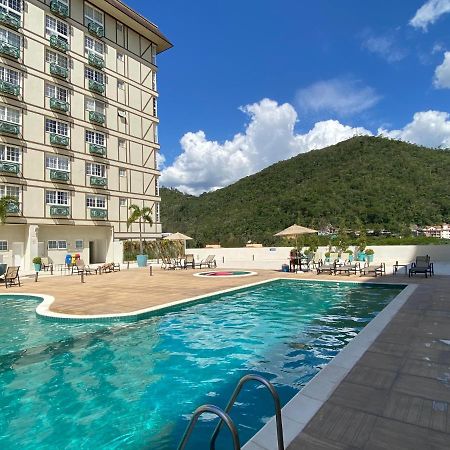 Flat 217 Granja Brasil - Com Piscina Em Itaipava Apartment Petropolis  Exterior photo